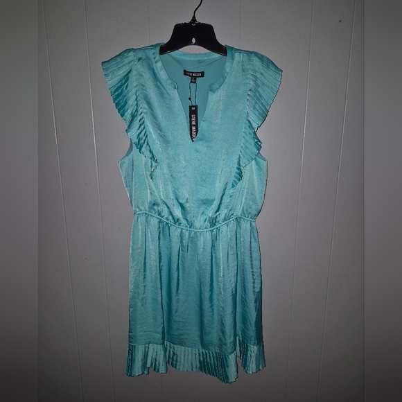 Steve Madden Verona Pleated Cap Sleeve Minidress Size Large NWT - Picture 2 of 8